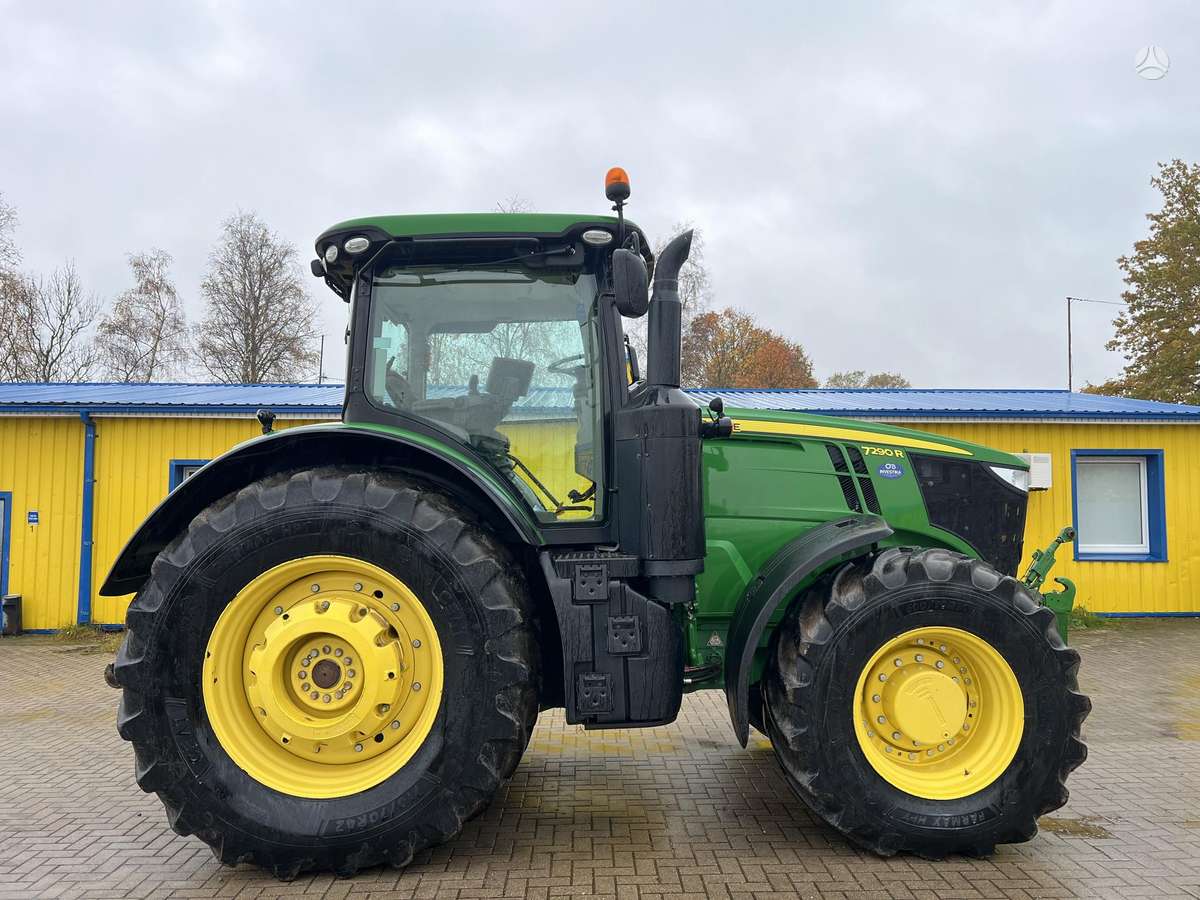 John Deere 7290R, tractors