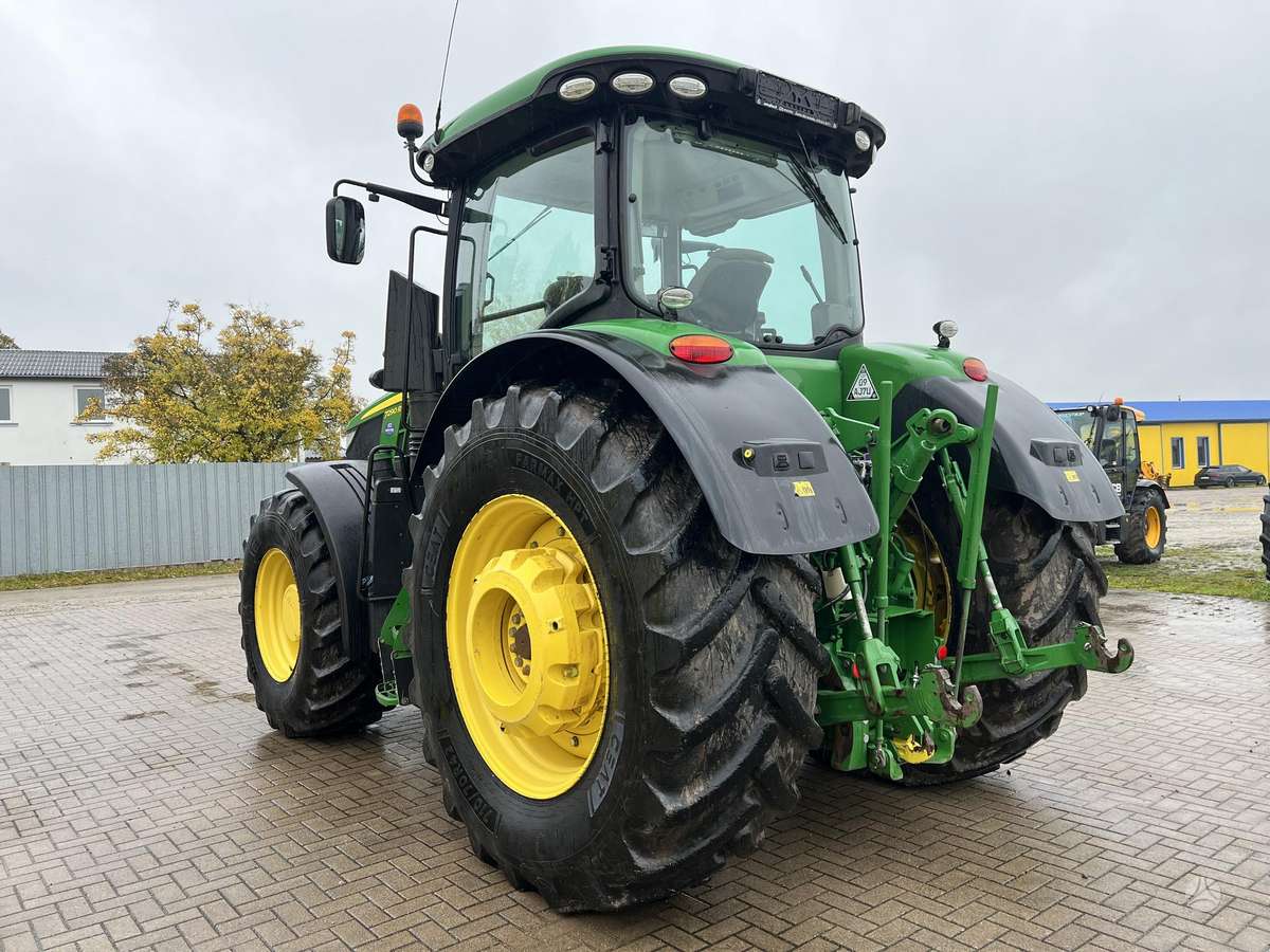 John Deere 7290R, tractors