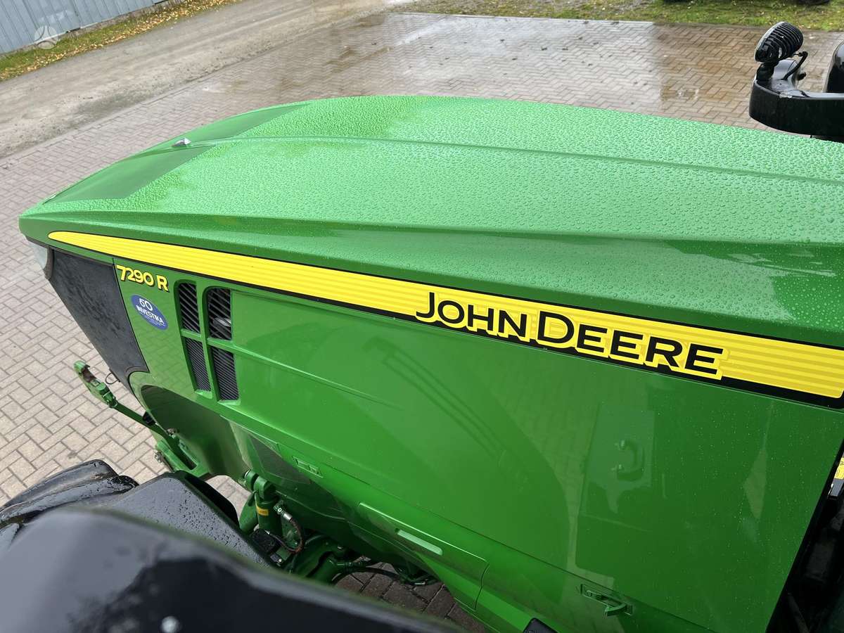 John Deere 7290R, tractors