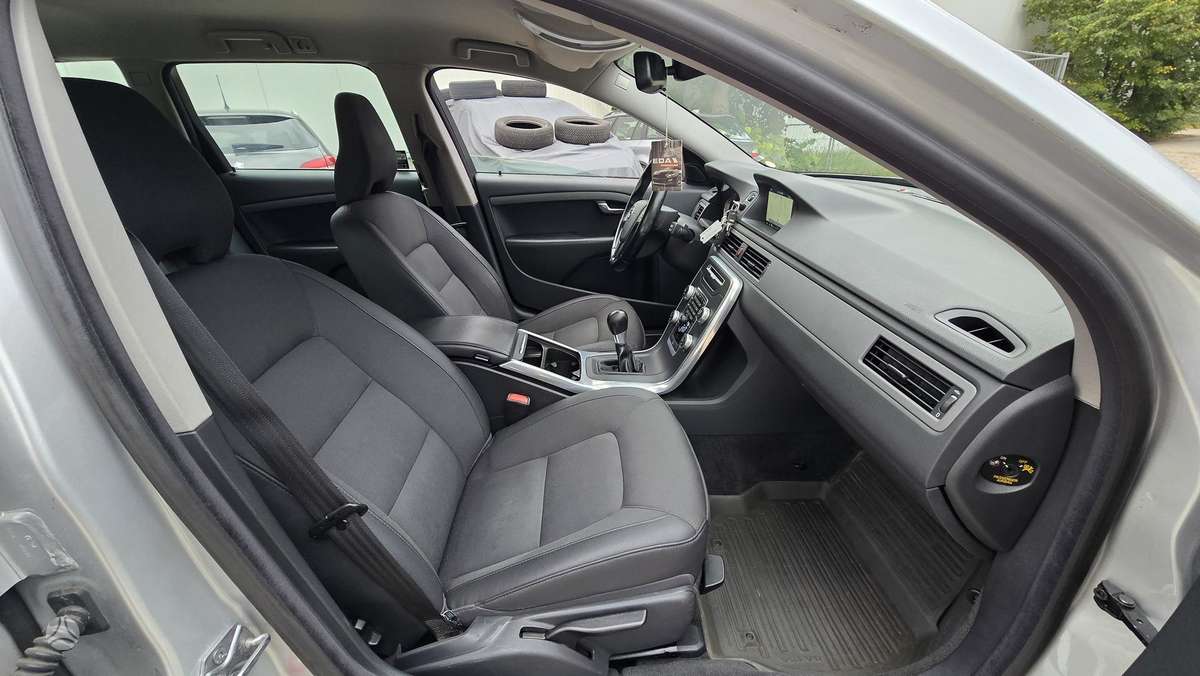 Volvo V70, 2.0 l., Универсал