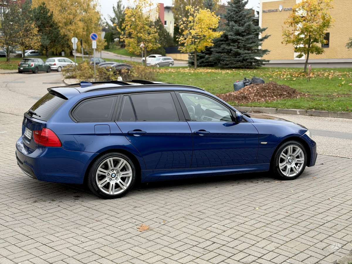 BMW 330, 3.0 l., Универсал