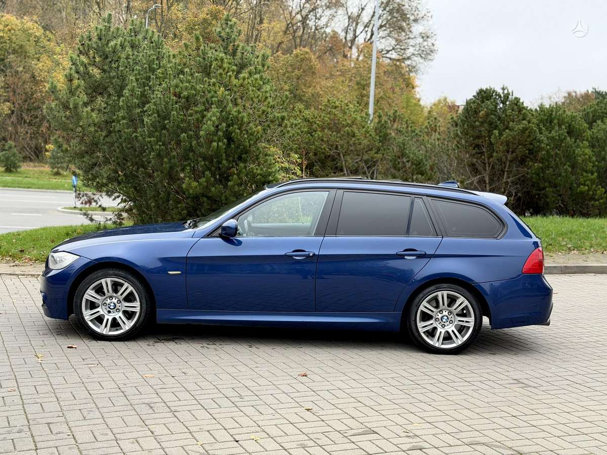 BMW 330, 3.0 l., Универсал