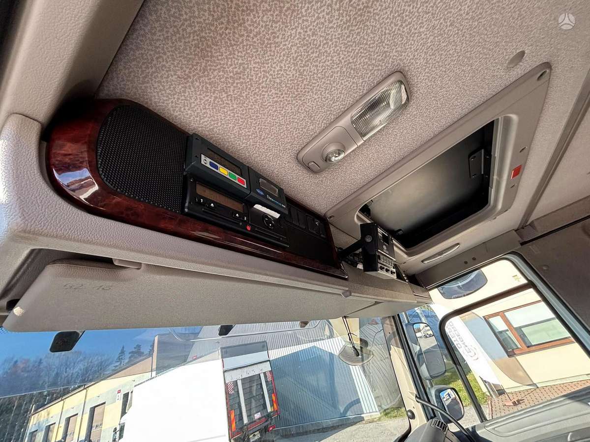 DAF CF440, refrigerated trucks