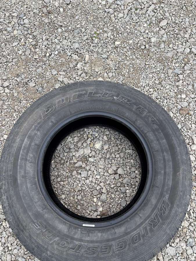 Bridgestone Dueler M+S, всесезонные 245/75 R17