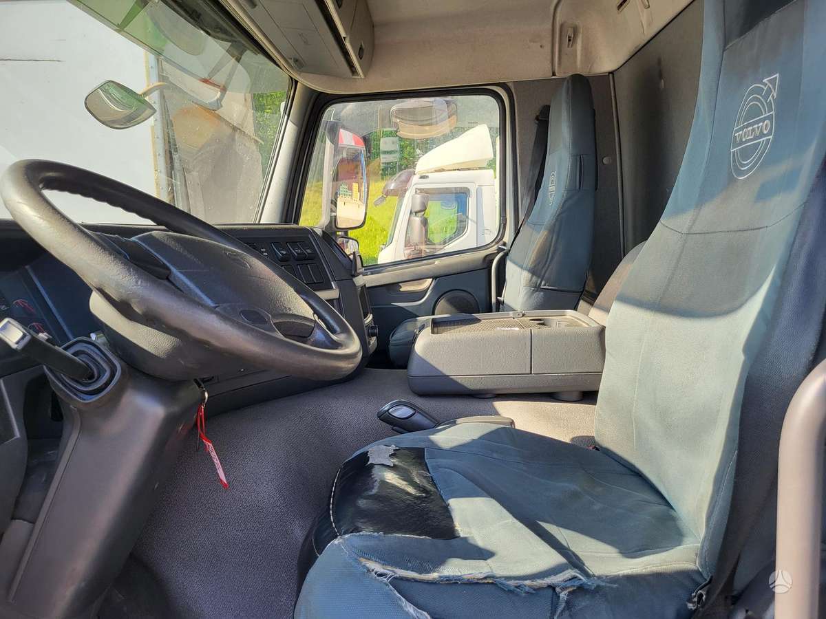 Volvo FM, kietašoniai