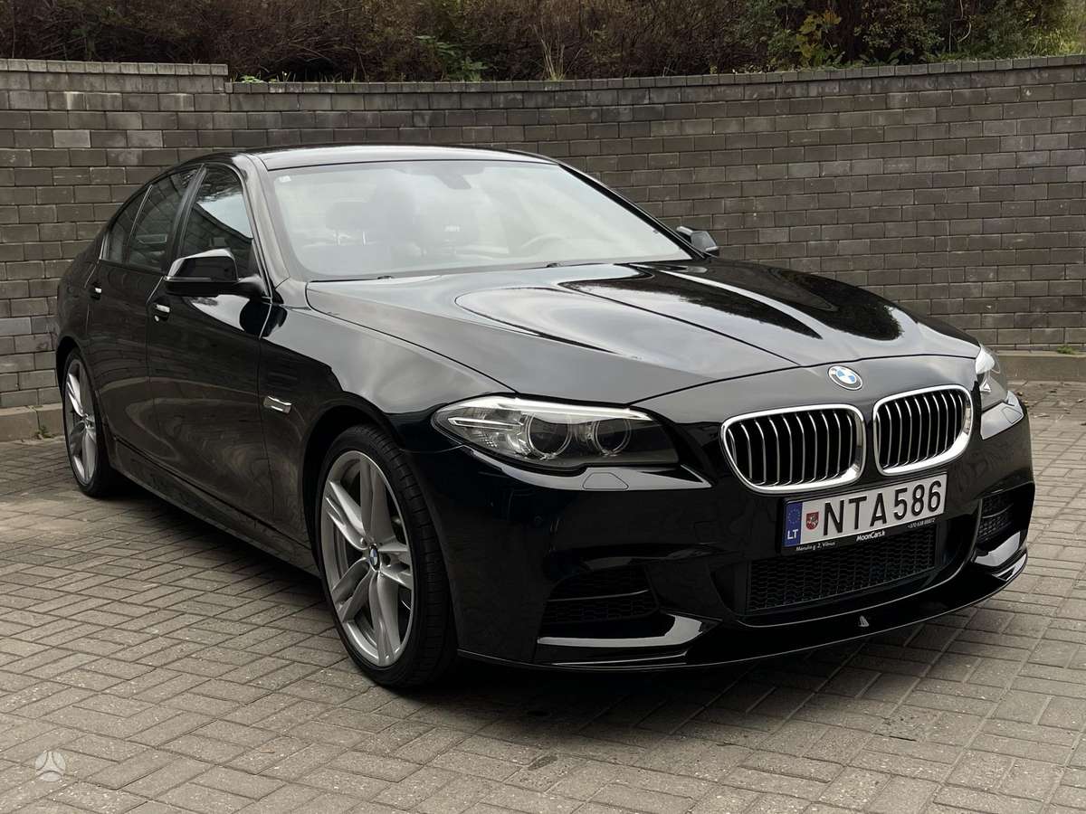 BMW 520, Седан