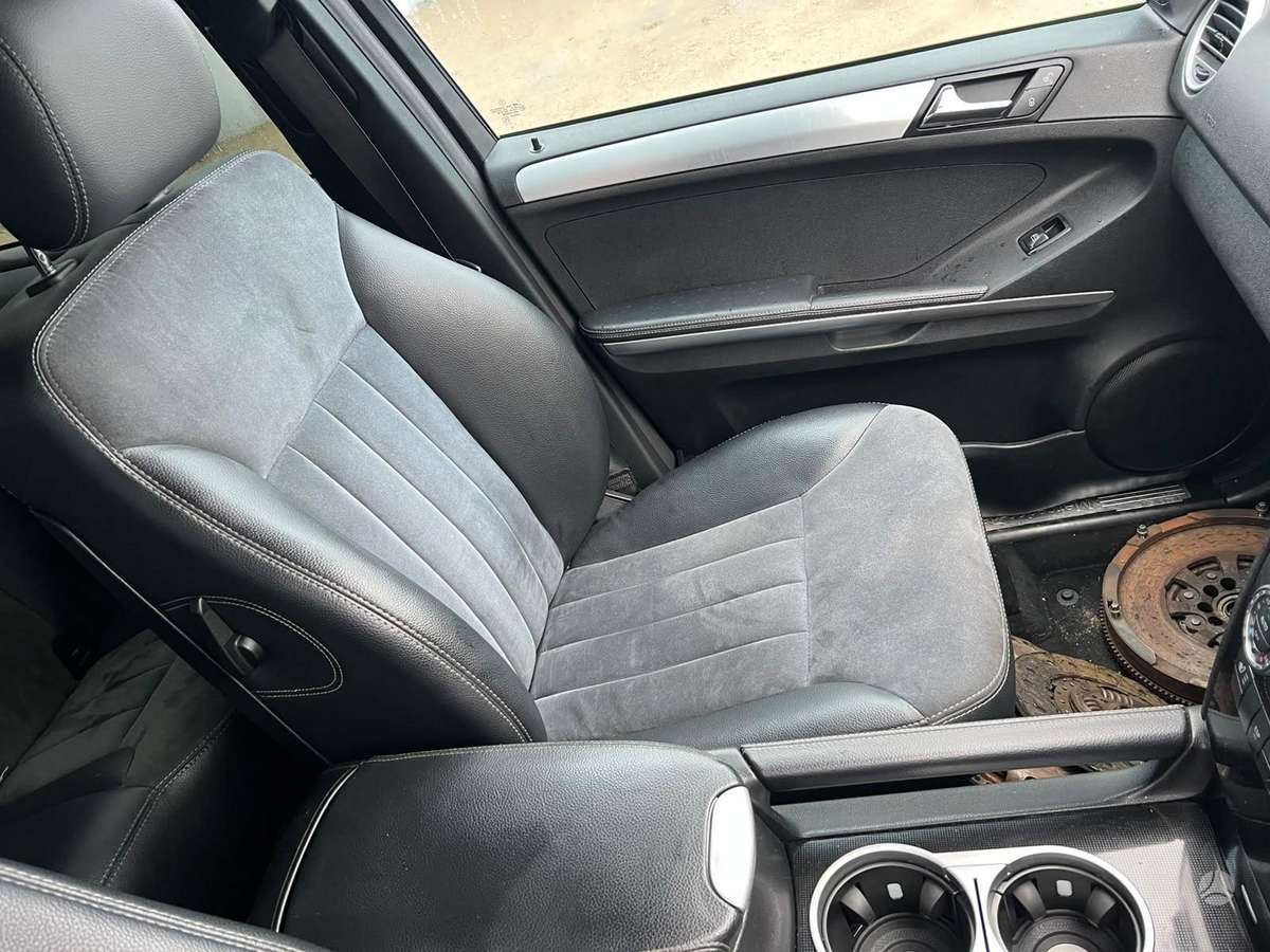 Mercedes-Benz ML320 по частям