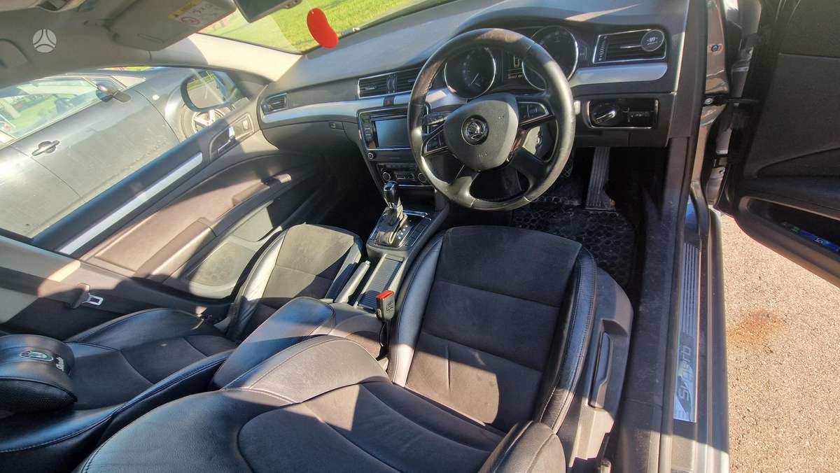 Skoda Superb, 2.0 l., Универсал