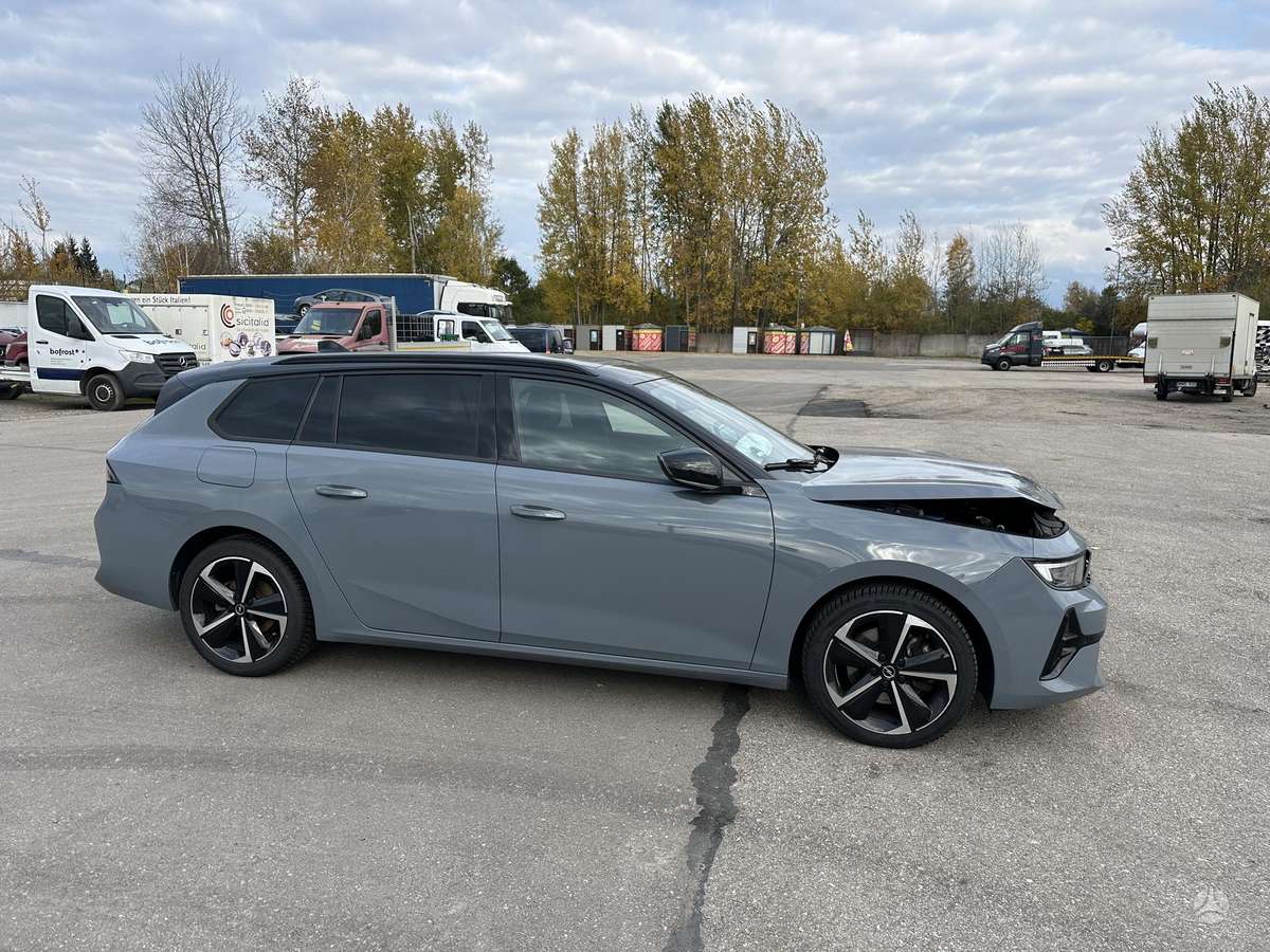 Opel Astra, 1.2 l., Универсал