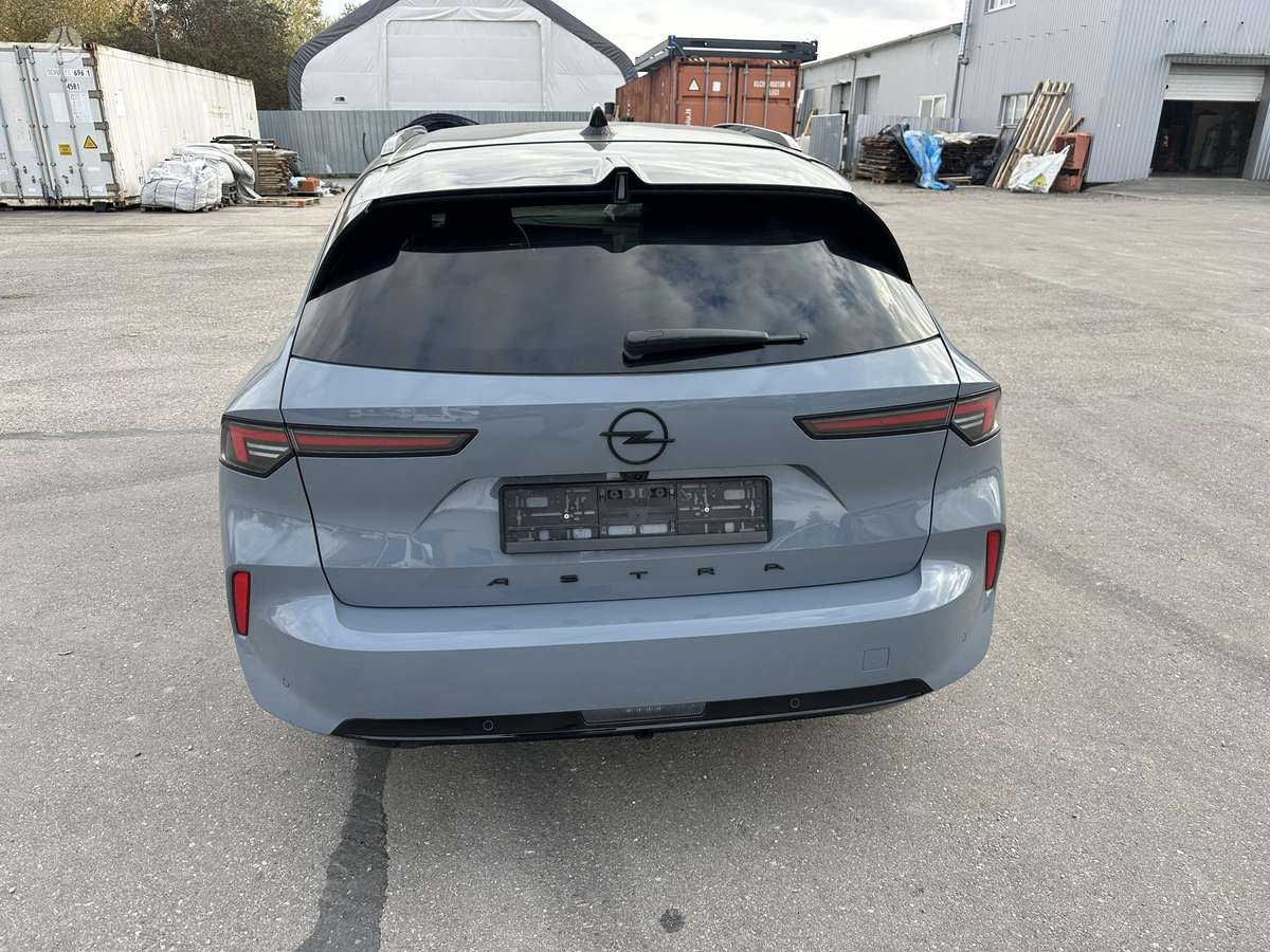 Opel Astra, 1.2 l., Универсал