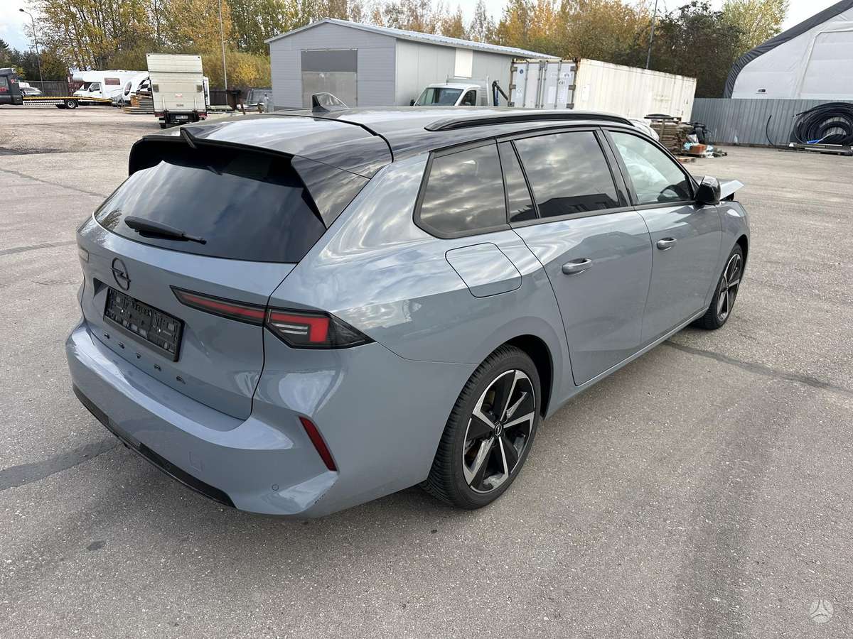 Opel Astra, 1.2 l., Универсал