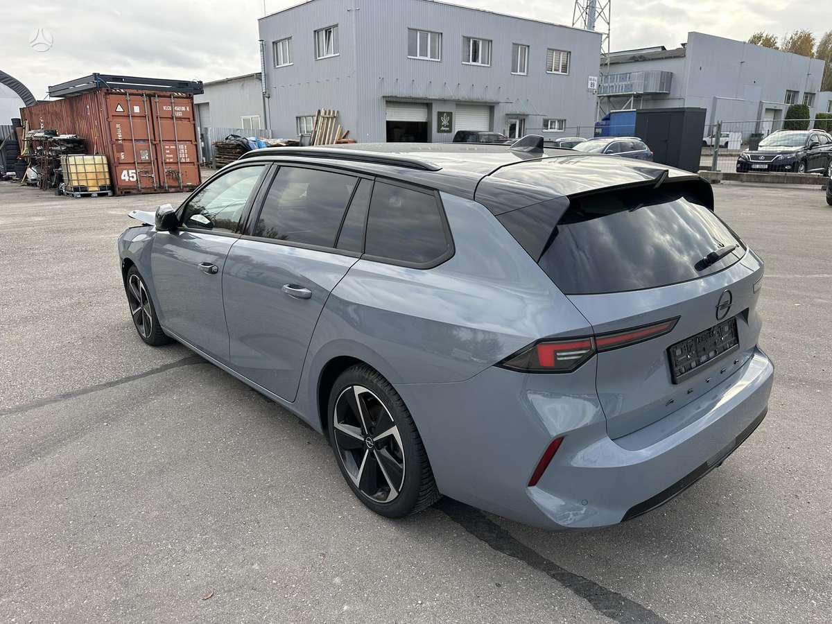 Opel Astra, 1.2 l., Универсал
