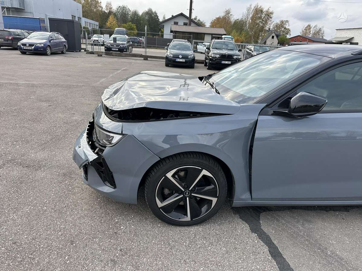 Opel Astra, 1.2 l., Универсал
