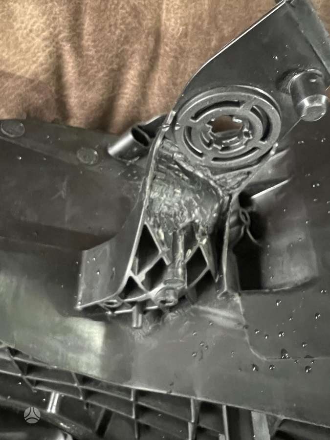Volvo EX30 žibintai
