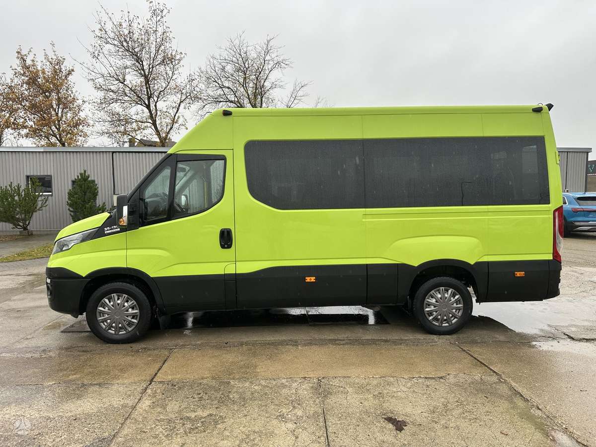 Iveco Daily, passenger minibus