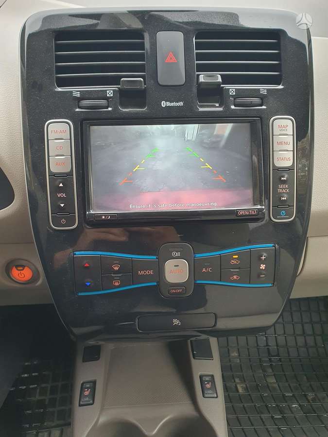 Nissan Leaf, Хэтчбек