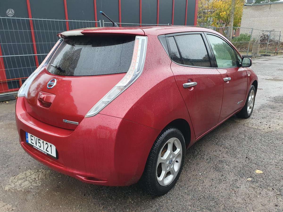 Nissan Leaf, Хэтчбек