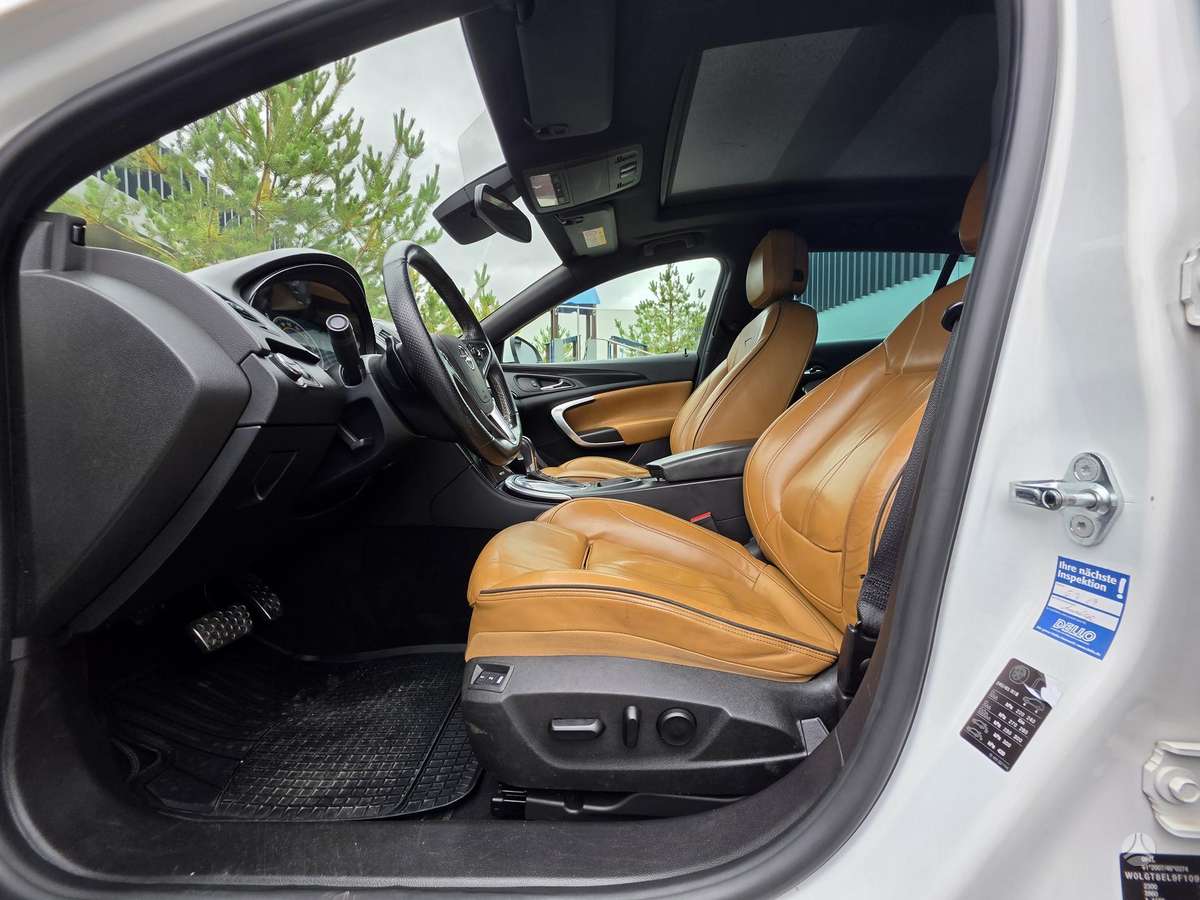 Opel Insignia 2015 — photo 12