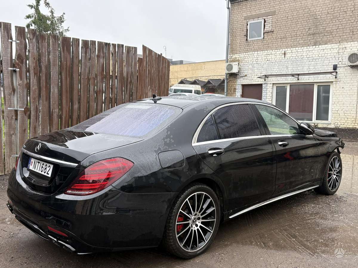 Mercedes-Benz S63 AMG