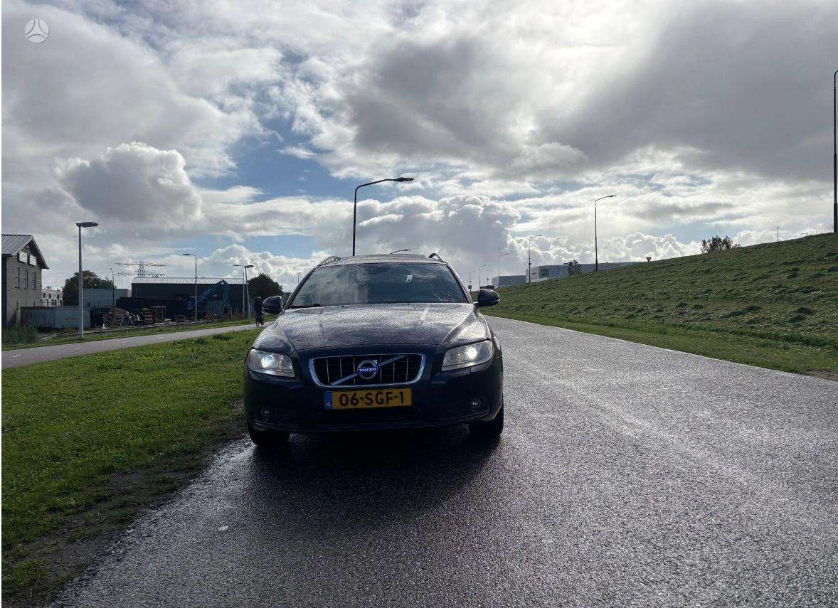 Volvo V70, 2.0 l., Универсал