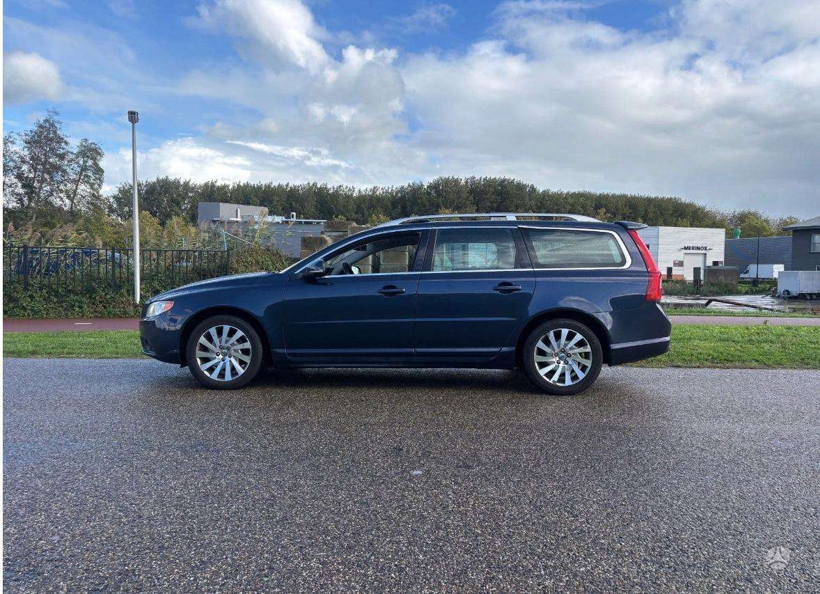 Volvo V70, 2.0 l., Универсал
