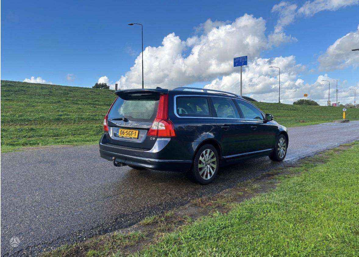 Volvo V70, 2.0 l., Универсал