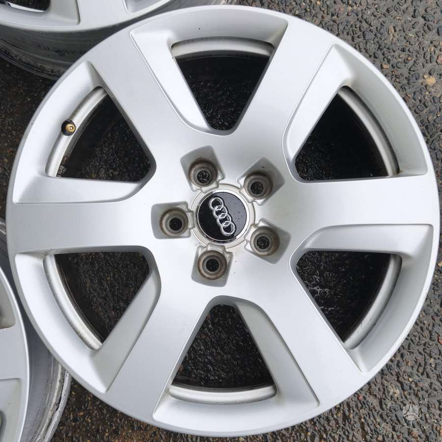 Audi, light alloy, R17