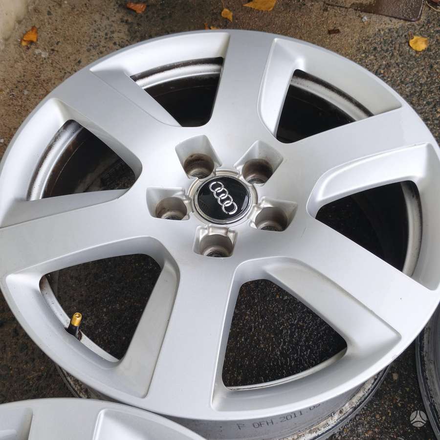 Audi, light alloy, R17