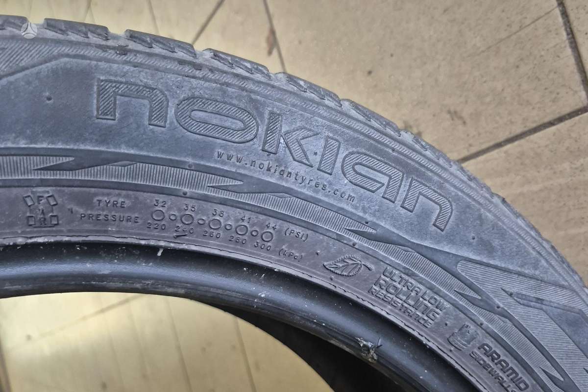 Nokian, зимние 235/50 R19