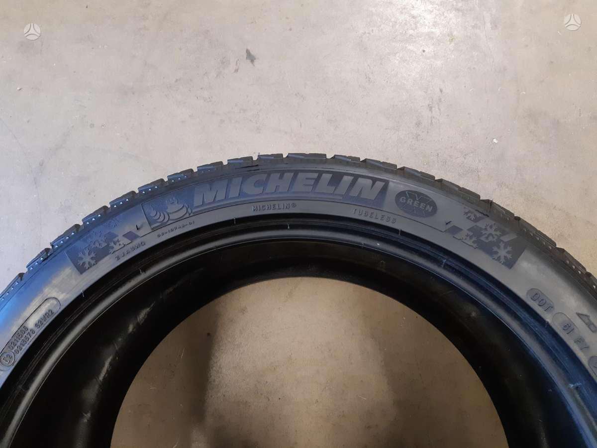 Michelin 285.35 255.40 95%, всесезонные 285/35 R20