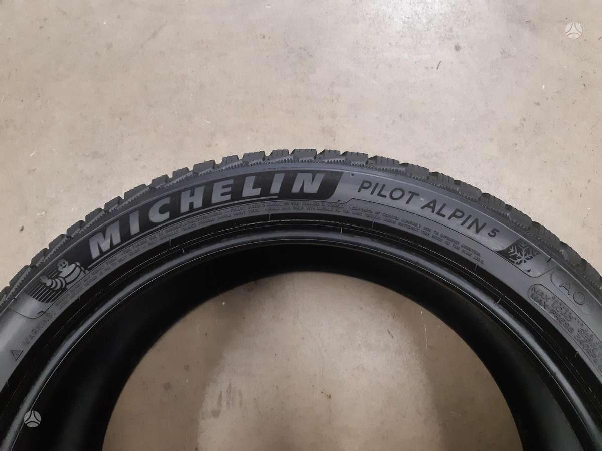 Michelin 285.35 255.40 95%, всесезонные 285/35 R20