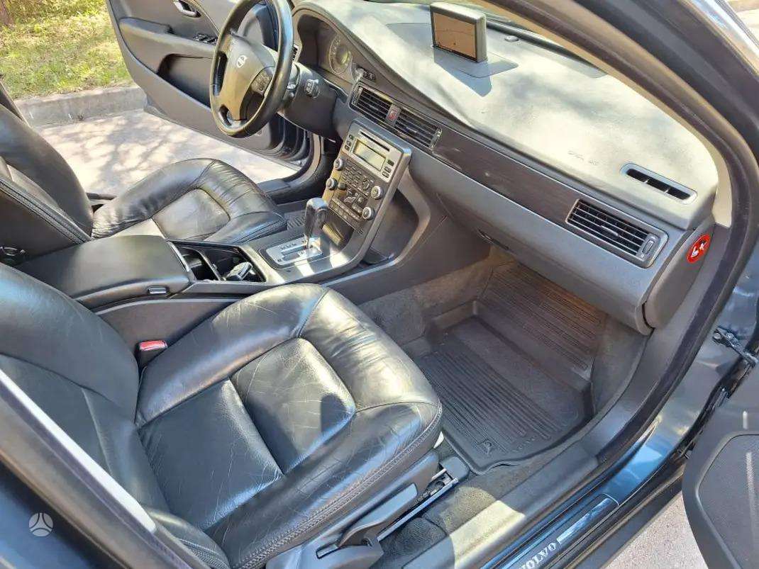 Volvo XC70