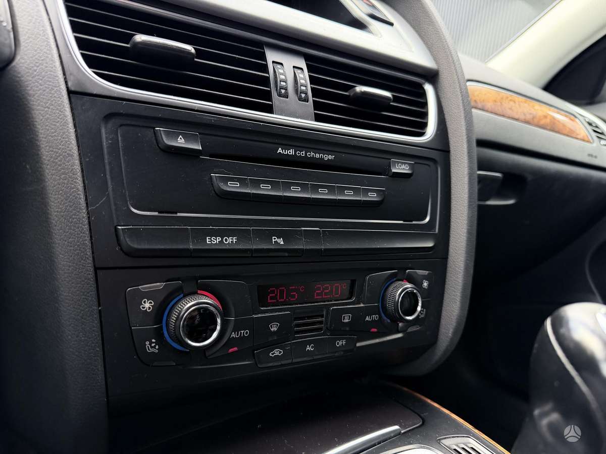 Audi A4, 2.0 l., Седан