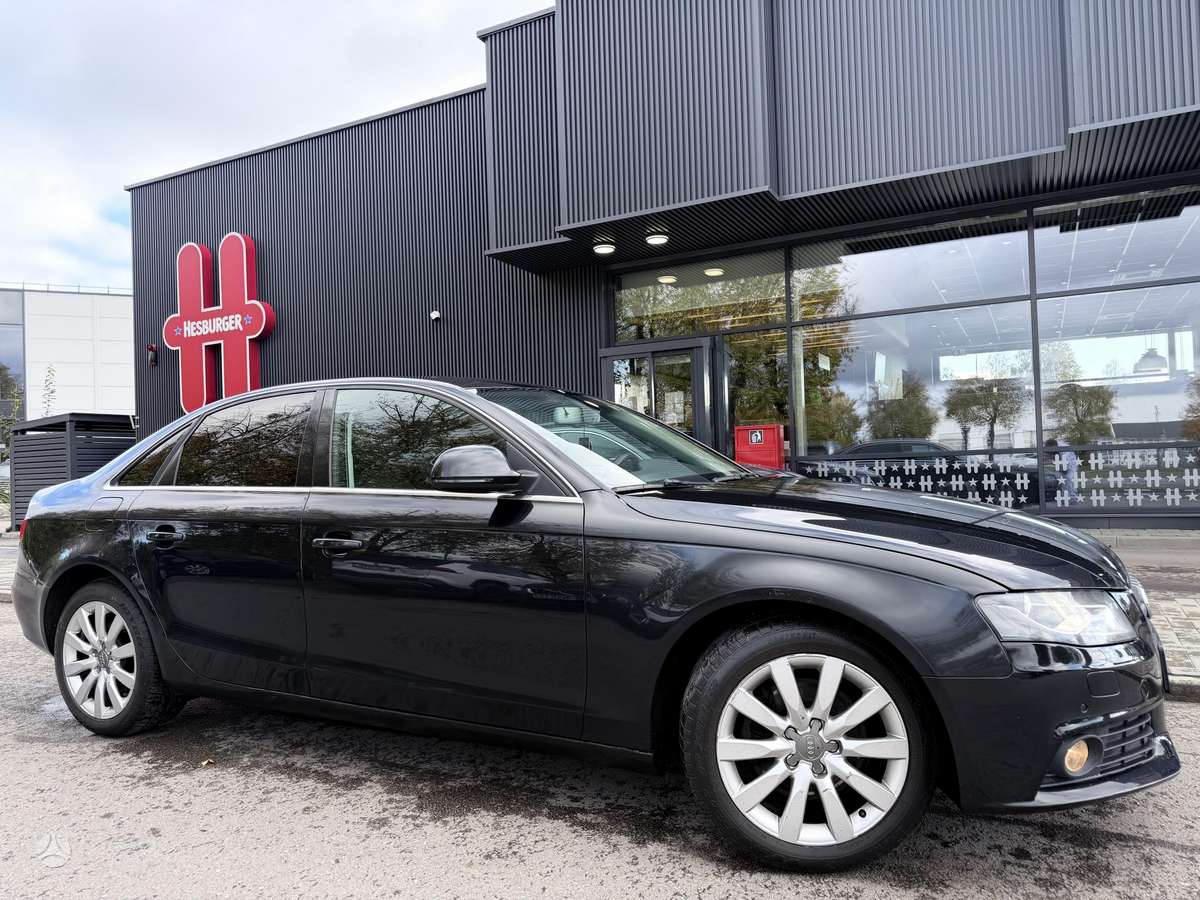 Audi A4, 2.0 l., Седан