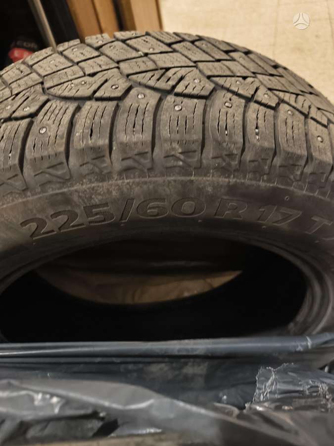 Continental, зимние 225/60 R17