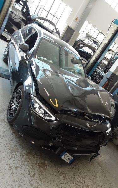 Mercedes-Benz C220