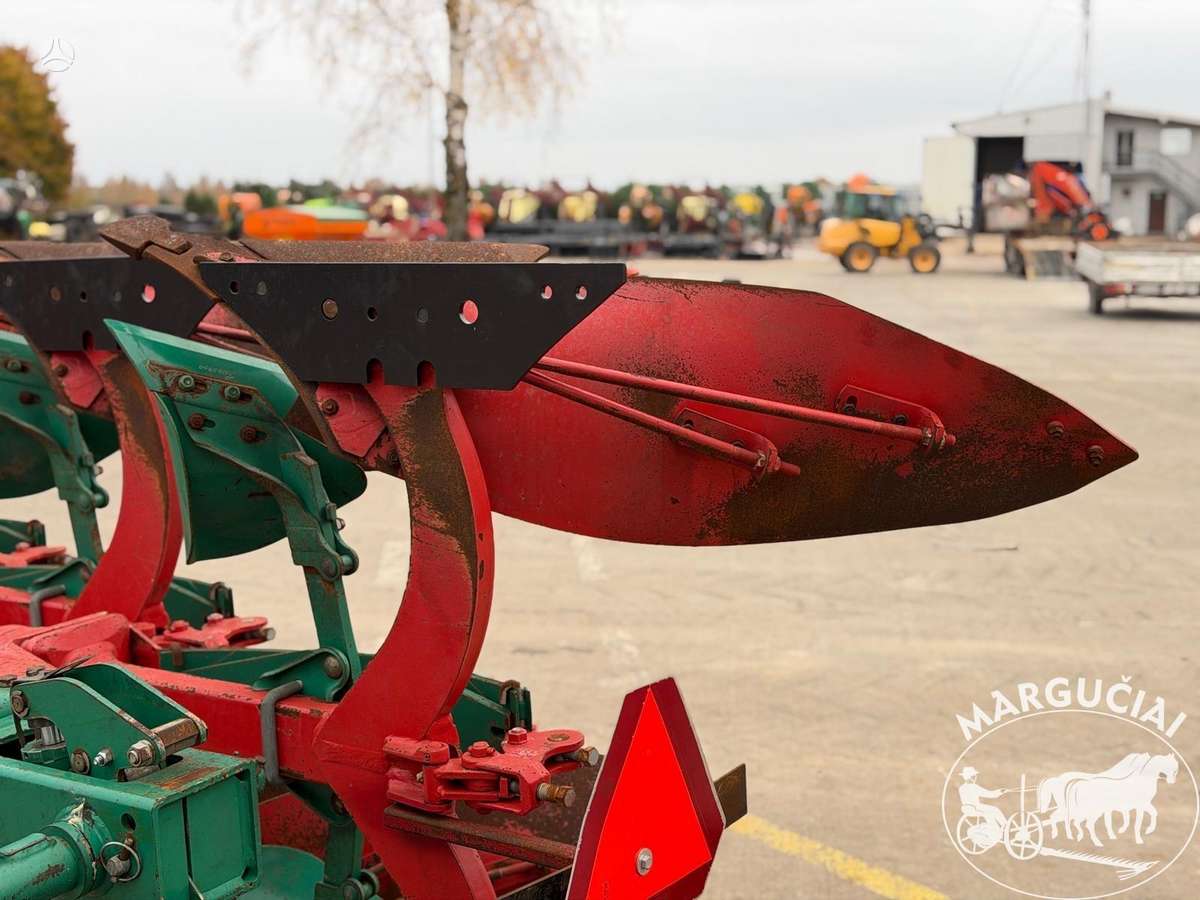 Kverneland Korpusas plūgui EG-100, plūgai