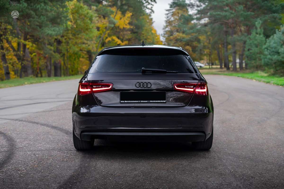 Audi A3, 1.8 l., hatchback