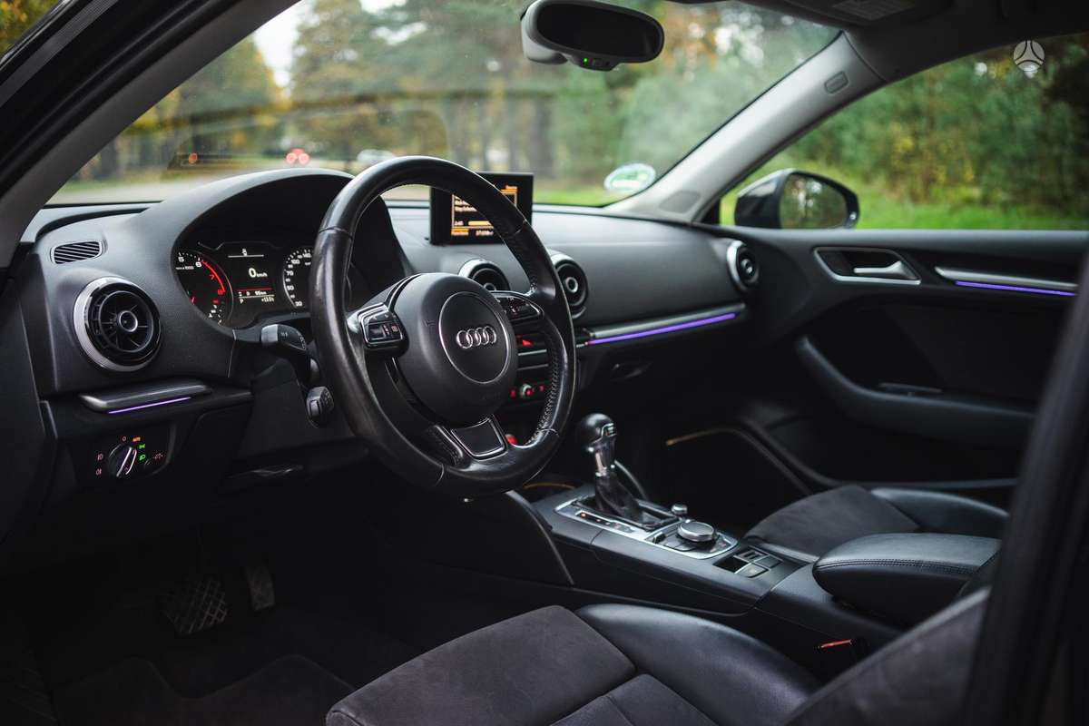 Audi A3, 1.8 l., hatchback