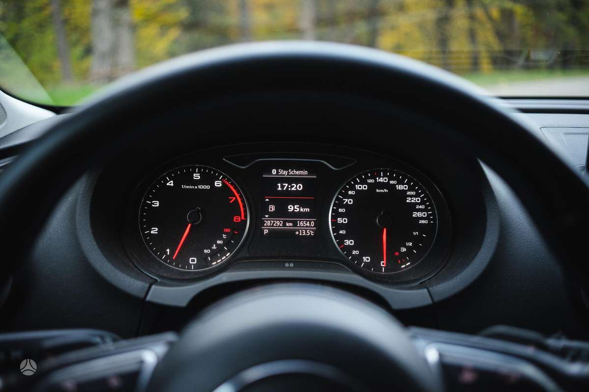 Audi A3, 1.8 l., hatchback