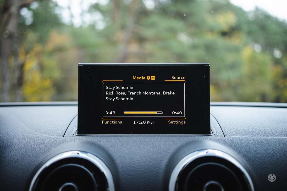 Audi A3, 1.8 l., hatchback