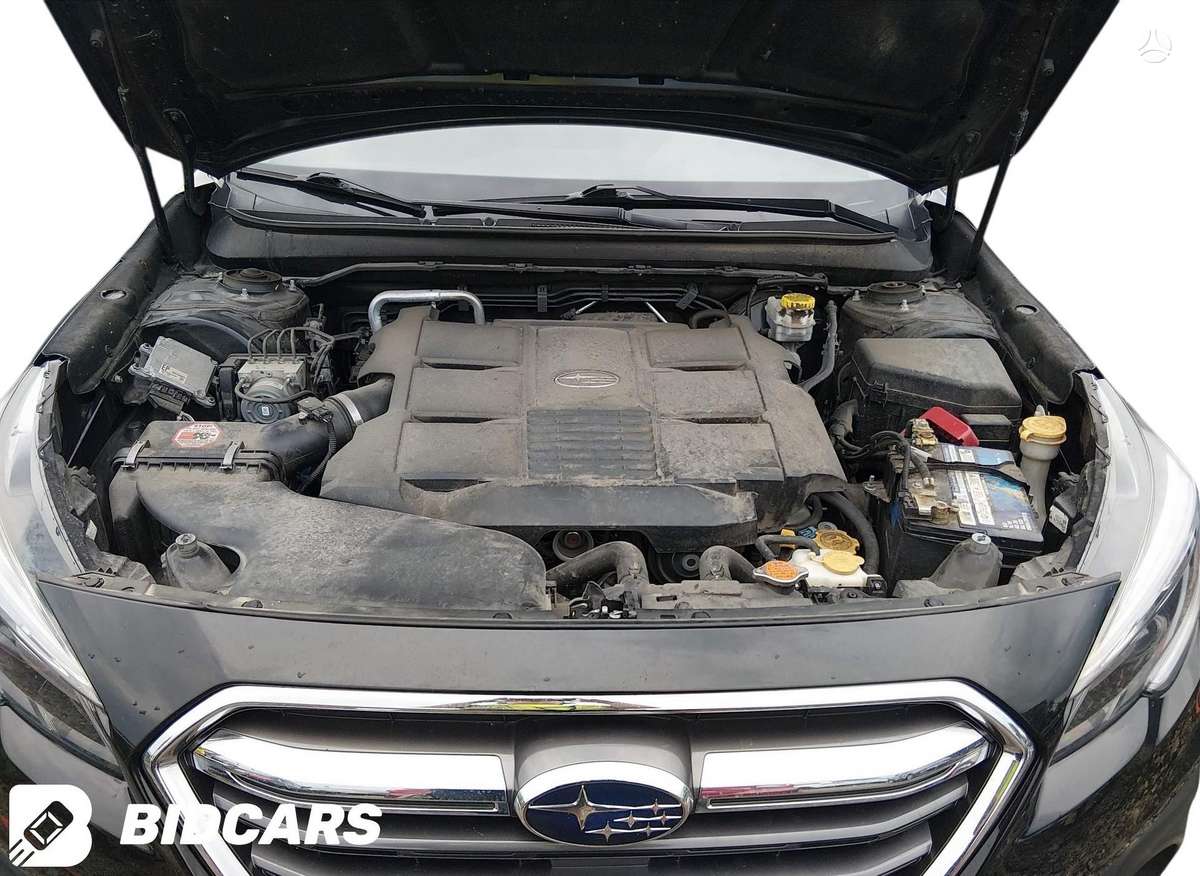 Subaru Outback dalimis