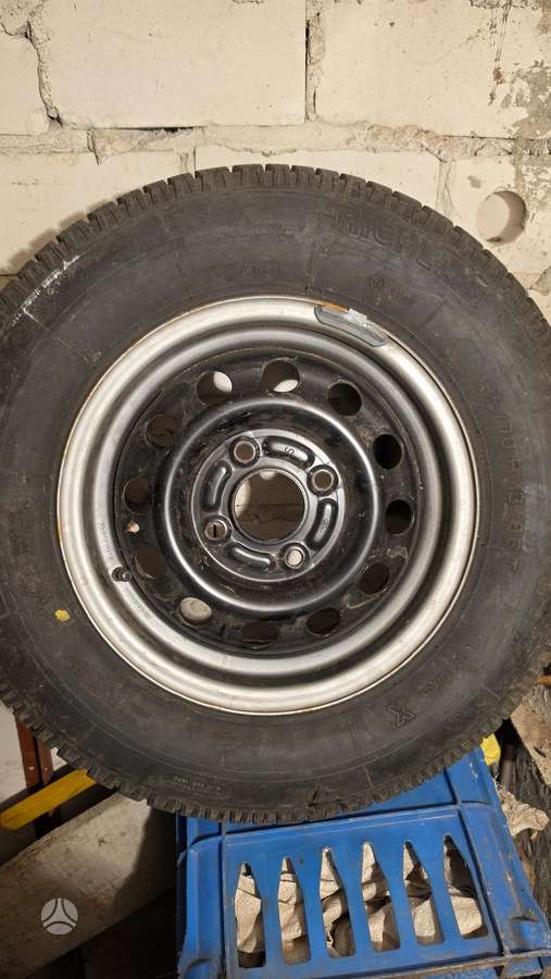 Volkswagen Ford ratlankis, стальные штампованные диски, R13