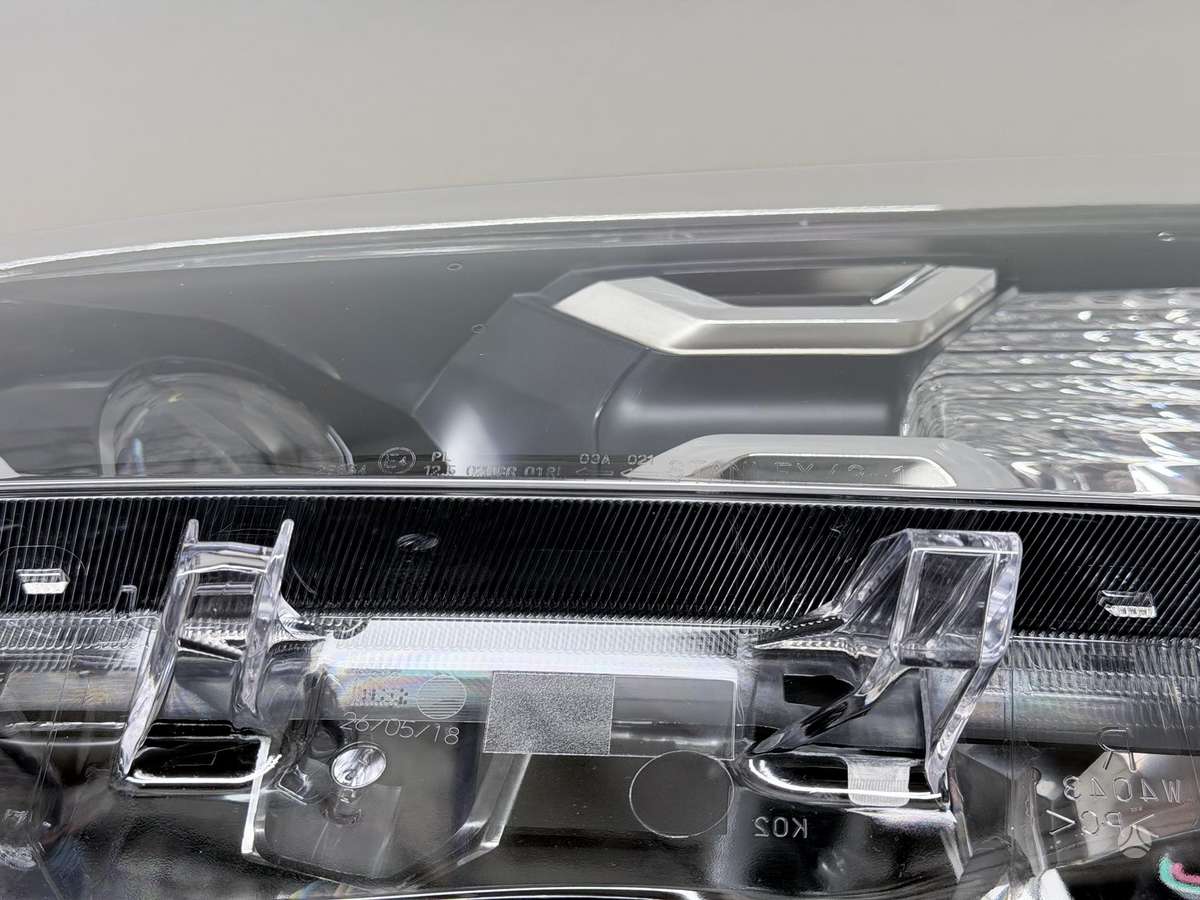 Toyota RAV4 фары
