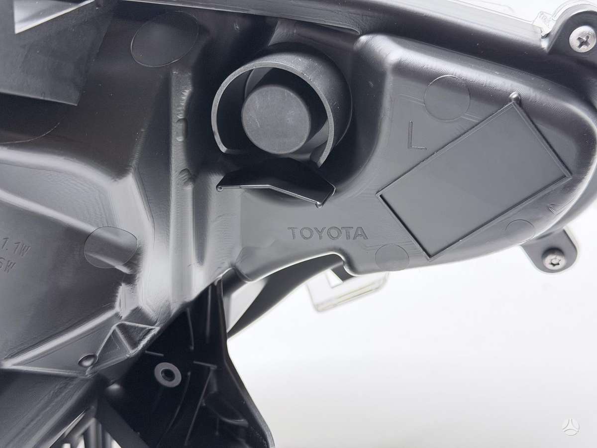 Toyota RAV4 lights