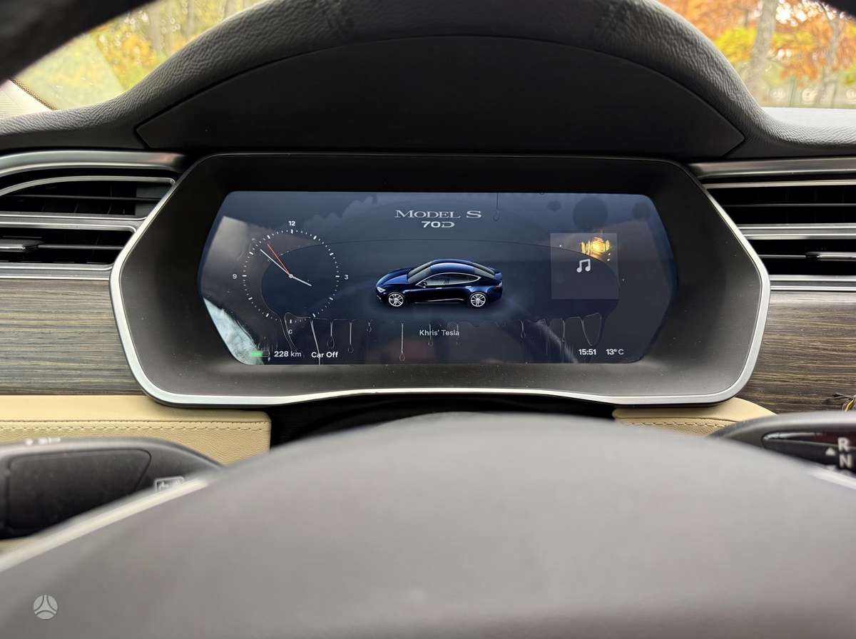 Tesla Model S, 70 кВт·ч, Седан