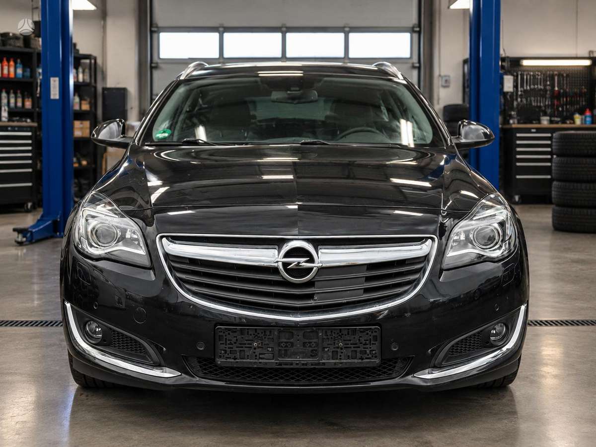 Opel Insignia, 2.0 l., Хэтчбек
