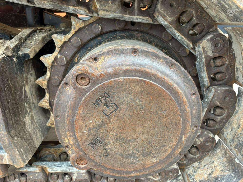 Caterpillar 352, ekskavatoriai
