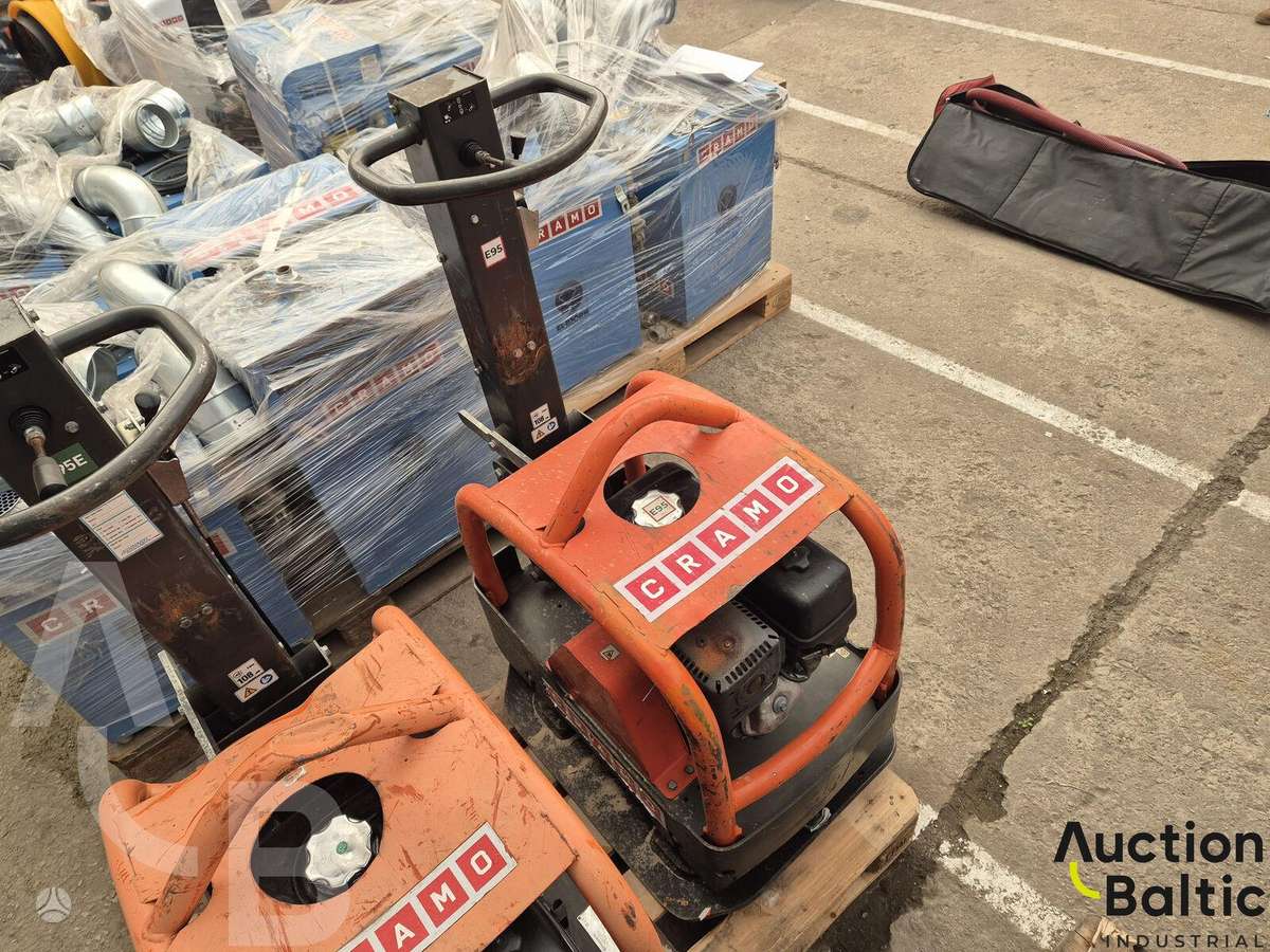 -Kita- LG300, vibrator / compactor