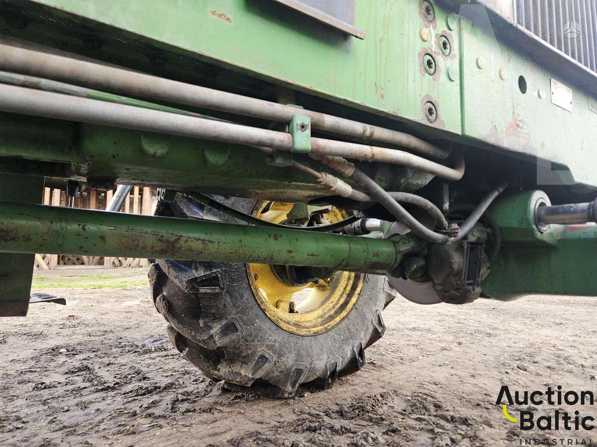 John Deere 3640, tractors